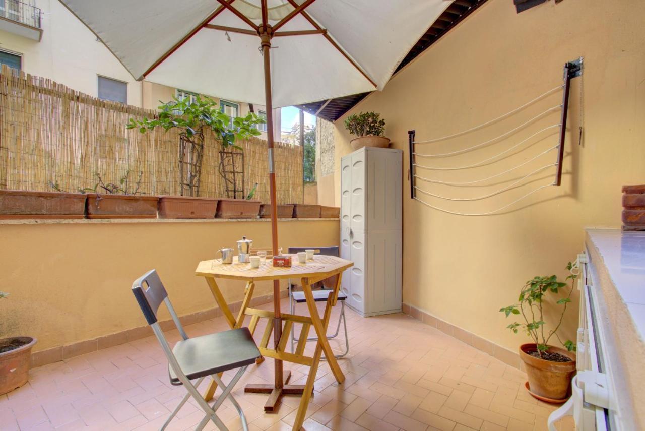Vomero-Rossini Apartment Napoli Bagian luar foto