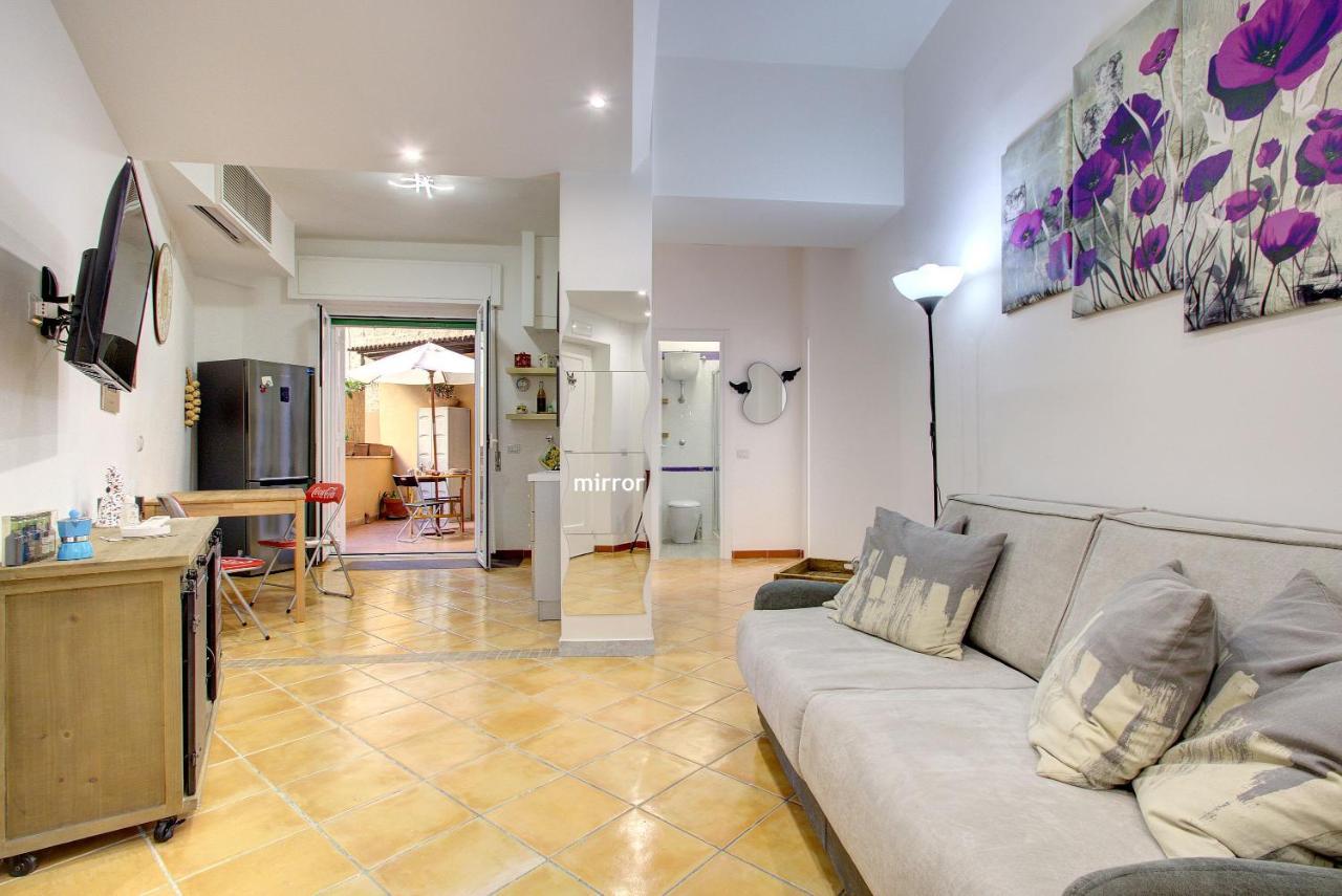 Vomero-Rossini Apartment Napoli Bagian luar foto