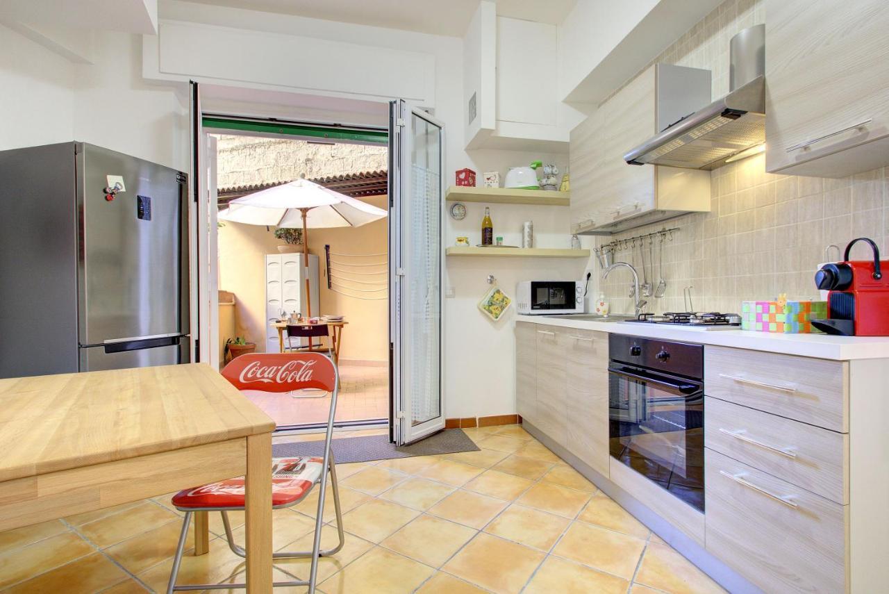 Vomero-Rossini Apartment Napoli Bagian luar foto